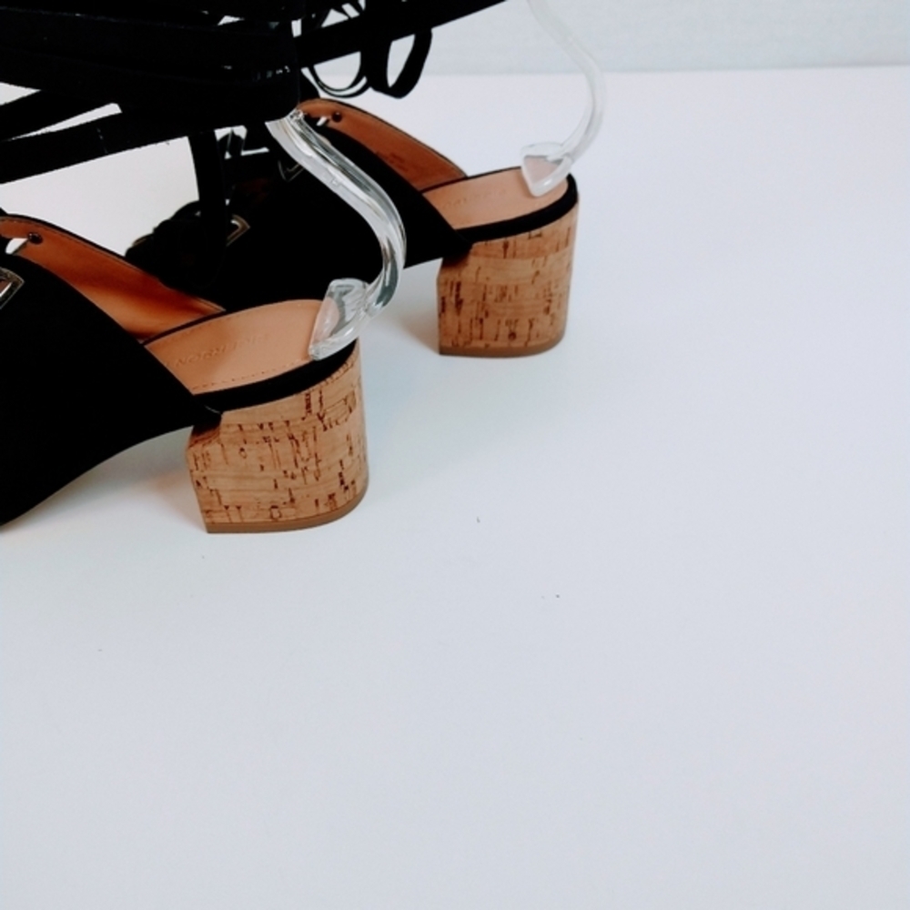SAMPLE - Sigerson Morrison sandals - Picture 9 of 15